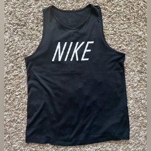 Nike dry fit tank. Size S.